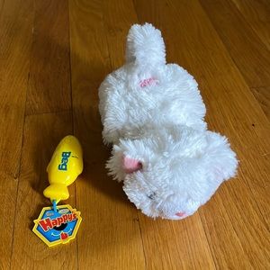 Zhu Zhu Pet TOY Happy's Interactive Cat And BEG Talks&Walks 
Needs new batterie